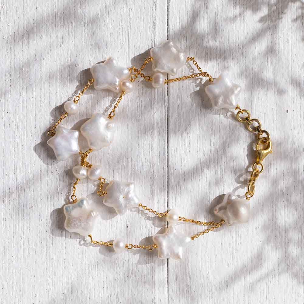 Star-Shaped Flat White Pearl Bracelet – 18K Gold-Plated Sterling Silver