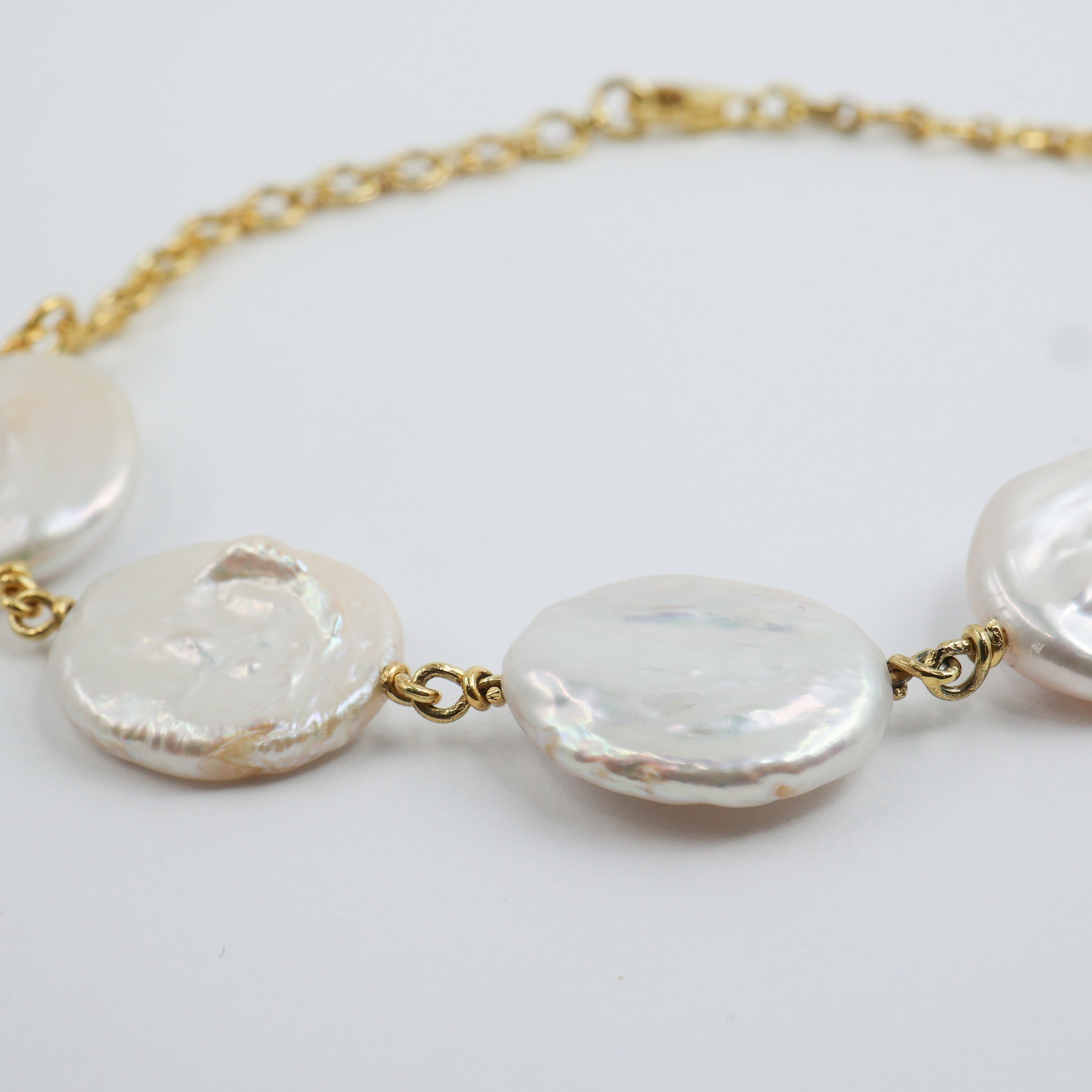 Oval Flat White Keshi Pearl Bracelet in 18k Gold-Plated Silver