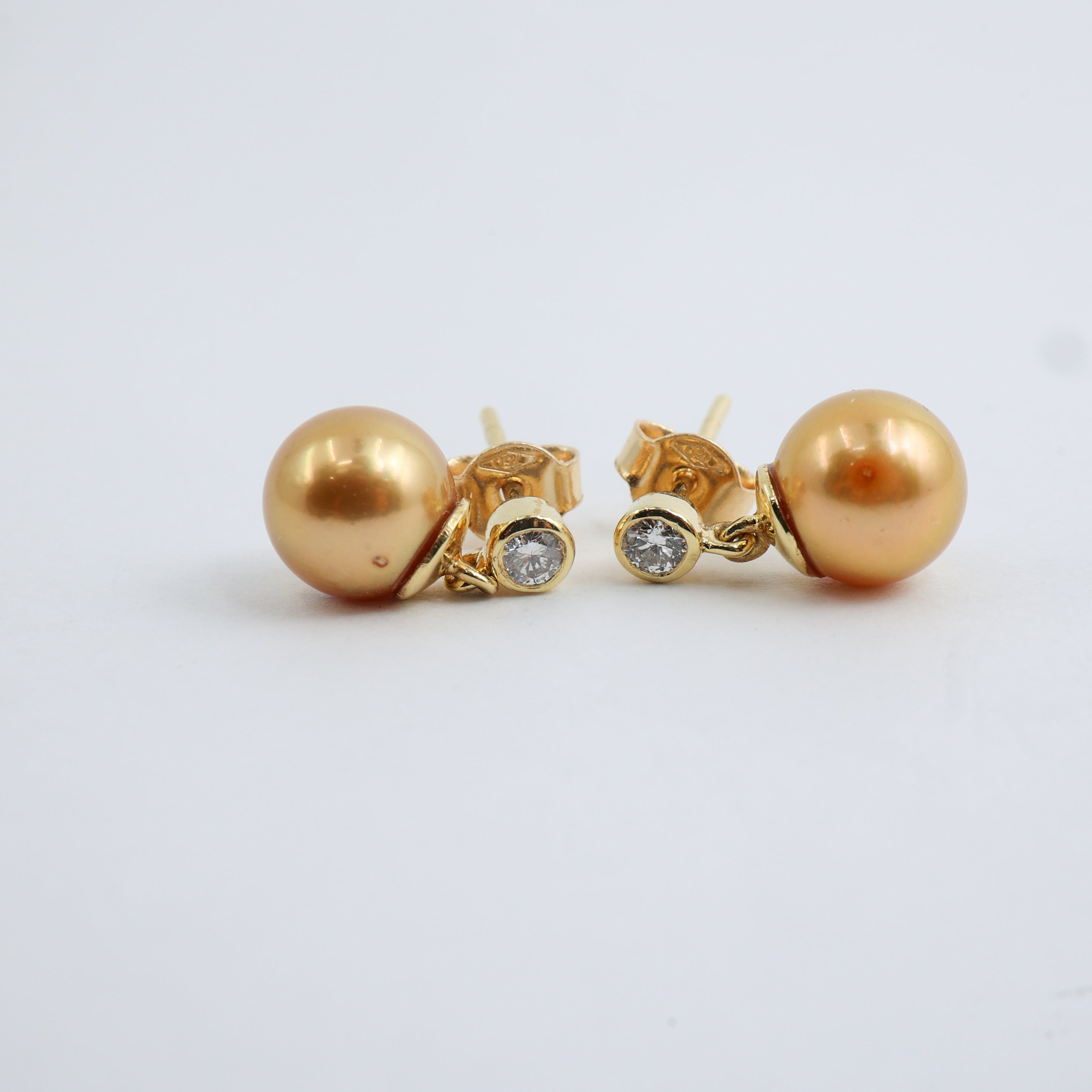 8mm Golden South Sea Pearls with Diamond in 18k Gold