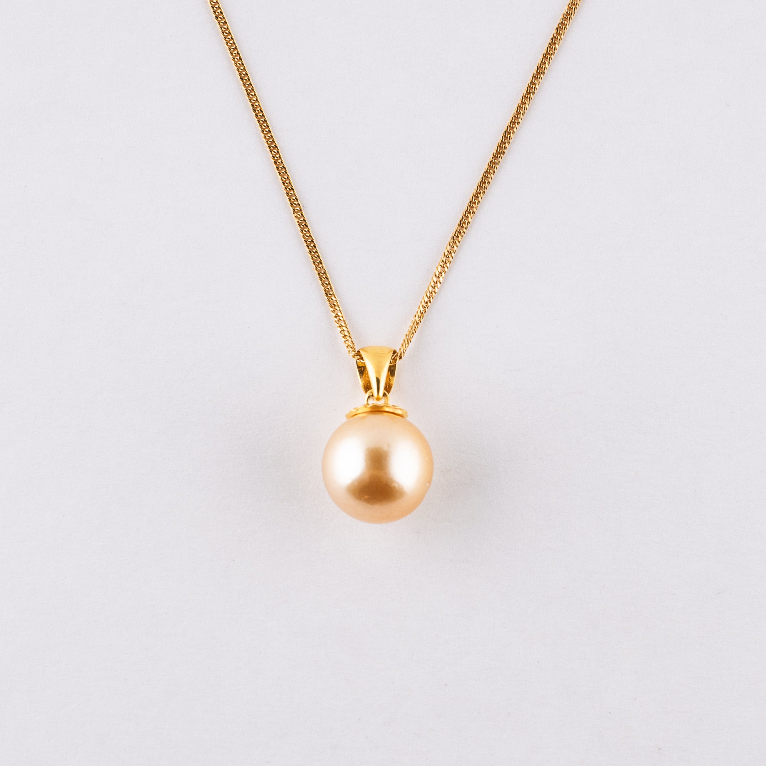 Pink Freshwater Pearl Pendant in 925 Silver