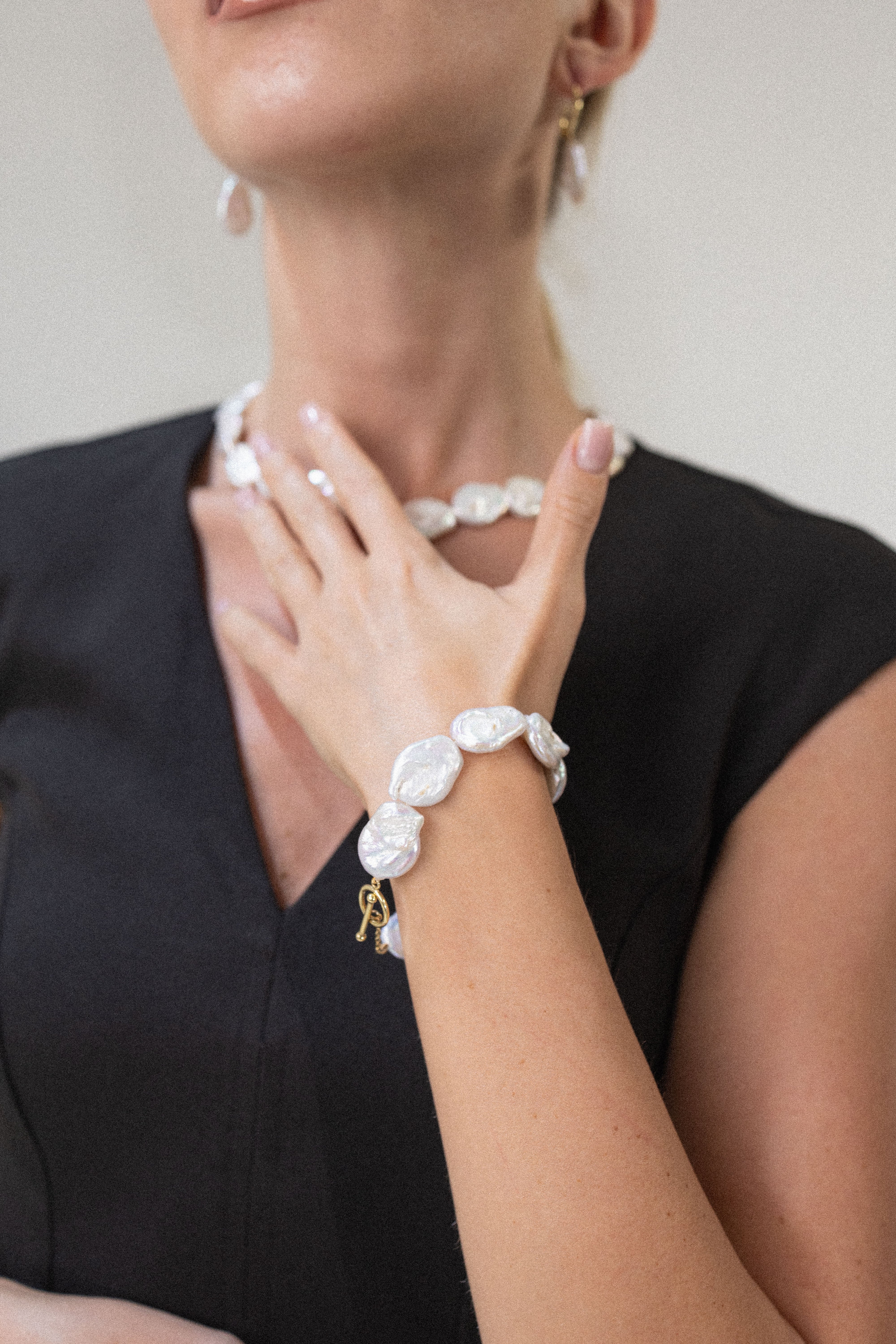 White Oval Keshi Pearl Bracelet Silver Gold Plated