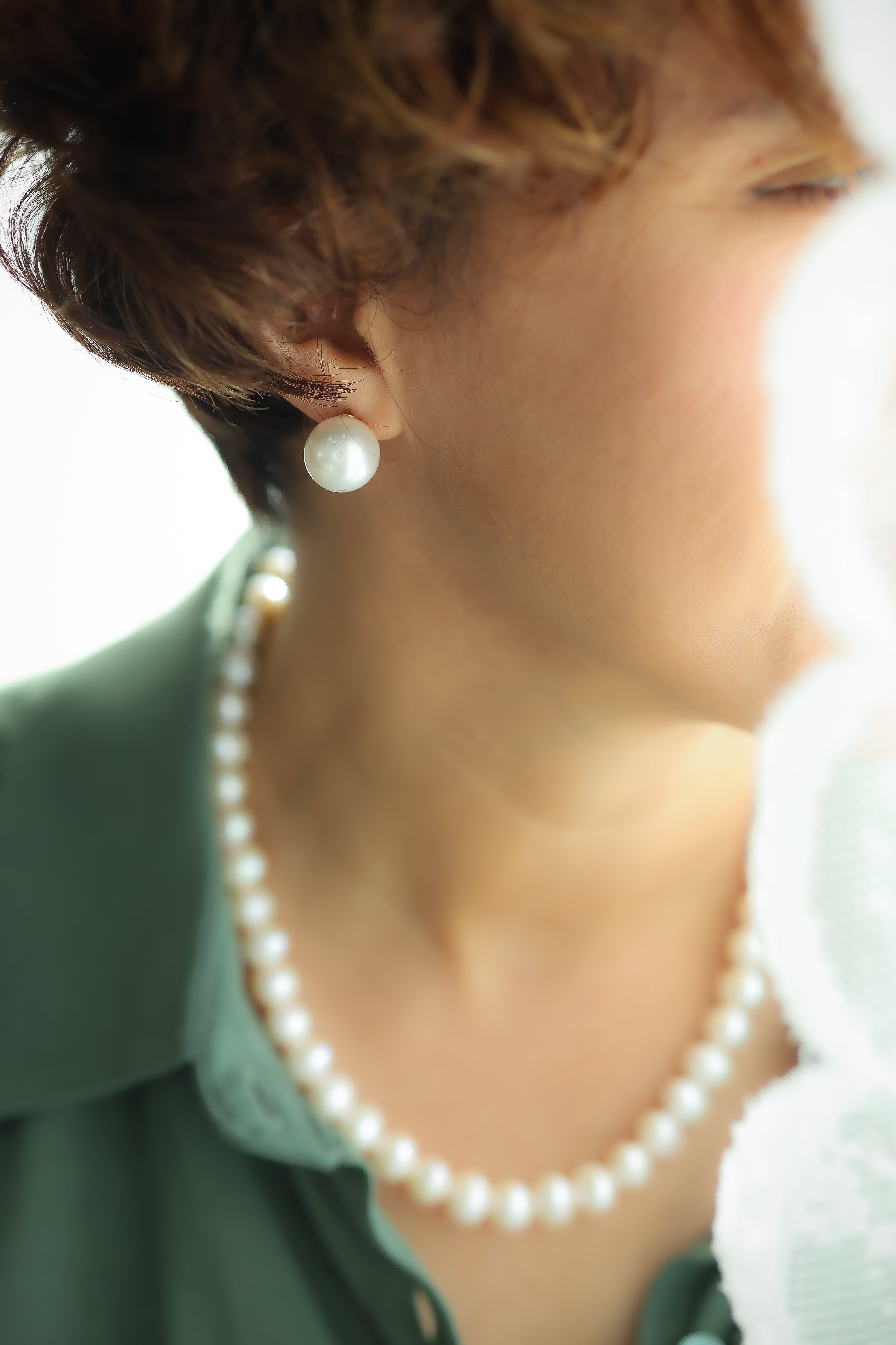 South Sea Pearl Stud Earring - White 14mm in 18k Gold